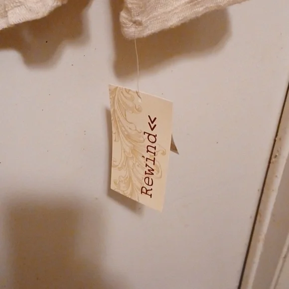 NWT - Adorable Rewind Lace Long Sleeve Top - Size XL - Picture 2 of 6